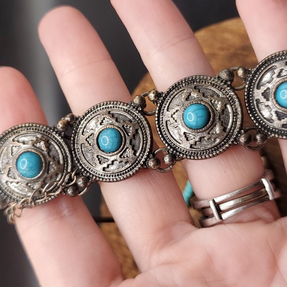 B2230 - Picture 2 of 2